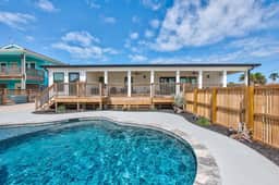 Crooked Cabin With Private Pool - Image 5