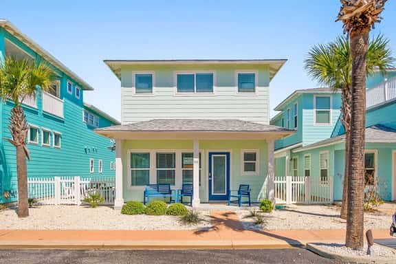 Barefoot Bungalow, 2 Heated Pools, gated community - Image 1