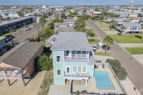No Agenda Hacienda QUARTER MILE WALK TO BEACH - Image 1