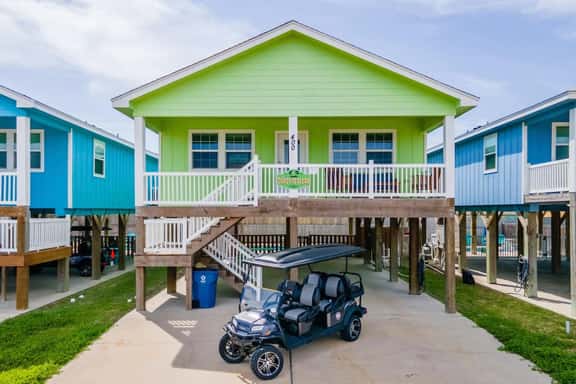 The Coast Is Clear with Free Golf Cart - Image 1