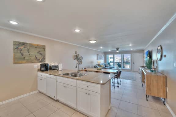 Unit 212 - Image 5