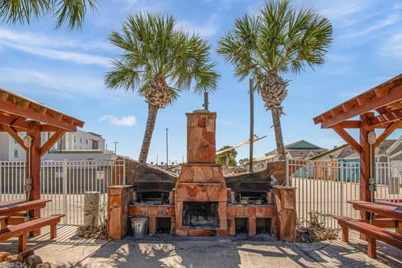 Island Time With Tiki Style Cabana - Image 4